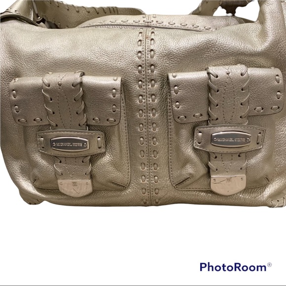 *FINAL PRICE* Michael Kors light gold metallic hobo handbag silver hardware - Picture 3 of 7